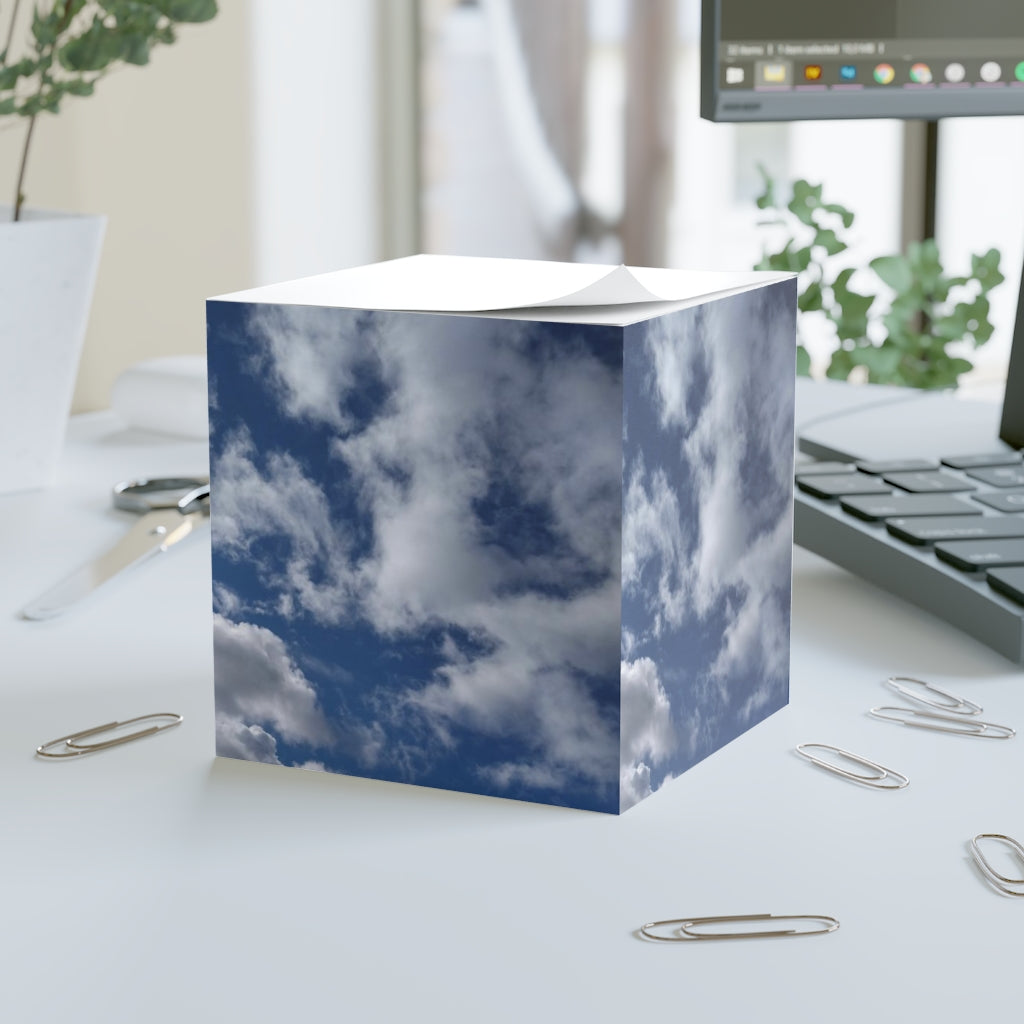 Sticky Note Cube 01: Clouds!