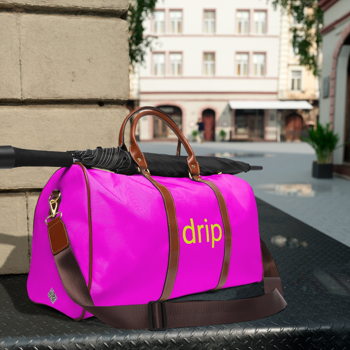 Waterproof Travel Bag 06: Vicious Pink!