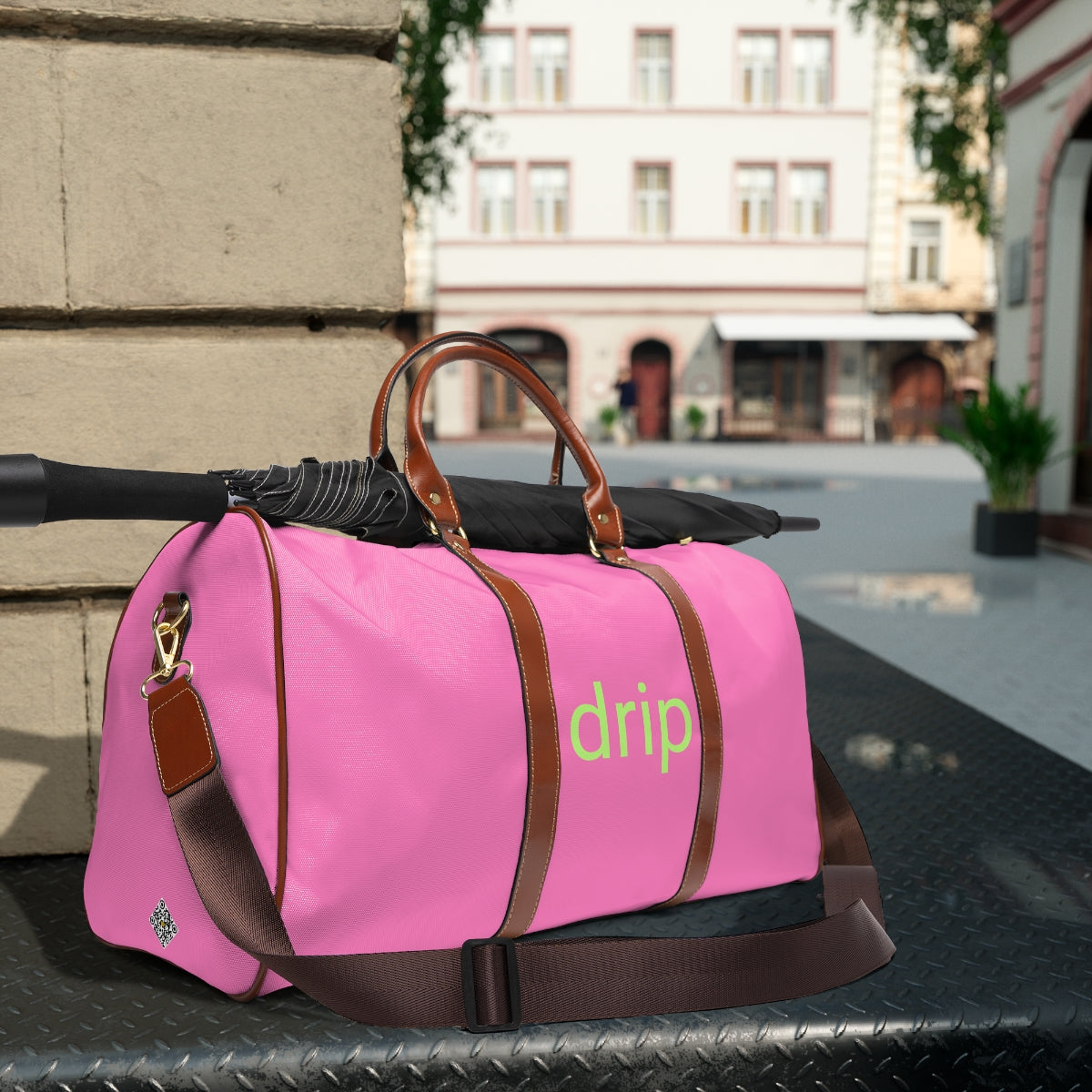 Waterproof Travel Bag 04: Pretty In Pink!